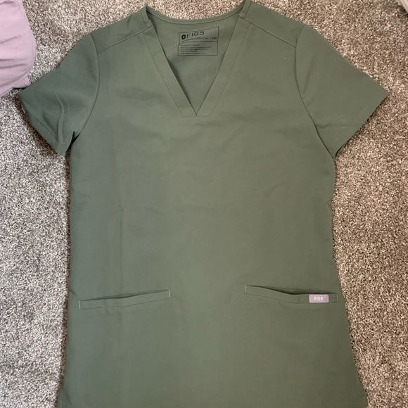 Figs scrub top - Picture 1 of 1